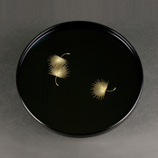 Wajima Lacquer Round Tray (Size 8.5) Gold-Inlaid Falling Blossoms 