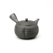 Gyokkou Black Clay Matsukawa Teapot