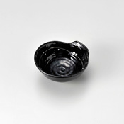 Black Glaze Line Motif Lipped Bowl