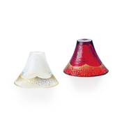 Good Fortune Cup Mt. Fuji Cold Sake Cup Set (Gold & White, Gold & Red) 