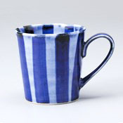 Hasamiyaki Indigo Stripe Tokusa Mug, Blue