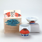 Wagahai (My Cup) Set, Red Mt. Fuji by Masato