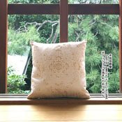 NISIKI ORI Cushion Cover (RAKUHAKU) MITSUDAE [Gold & Beige]