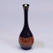 Kinma Crane-Neck Vase, Small, Arabesque Pattern