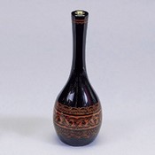 Kinma New Crane Vase, Arabesque Pattern
