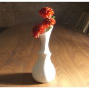 chiku Hitofushi Vase (White China)