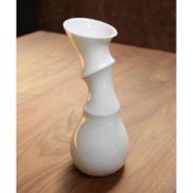 chiku Futafushi Vase (White China)