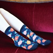 Kurochiku Japanese Art Print Socks, Dusk Camellia 