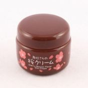 Maiko (Cherry Blossom Cream)