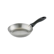 Skillfully Crafted Iron Frying Pan 20cm