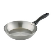 Skillfully Crafted Iron Frying Pan 26cm